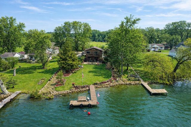 8508 Fox River ROAD, Waterford, WI 53185