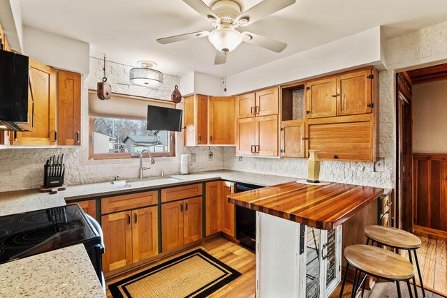 8508 Fox River ROAD, Waterford, WI 53185