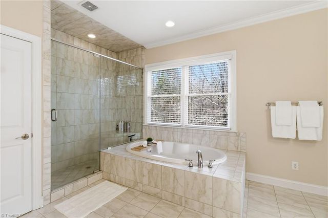 441 Mashie Drive, Summerfield, NC 27358