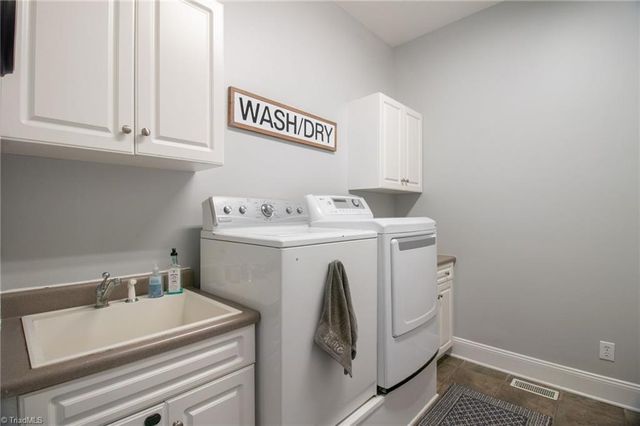 441 Mashie Drive, Summerfield, NC 27358