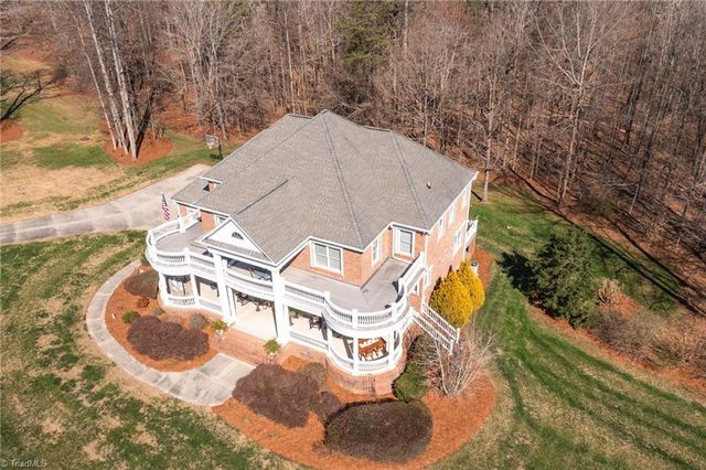 441 Mashie Drive, Summerfield, NC 27358