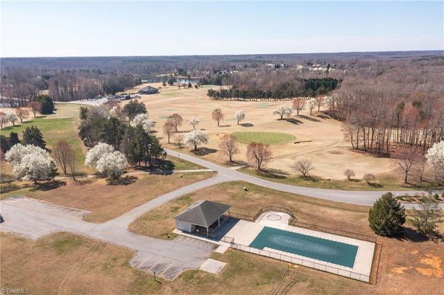 441 Mashie Drive, Summerfield, NC 27358