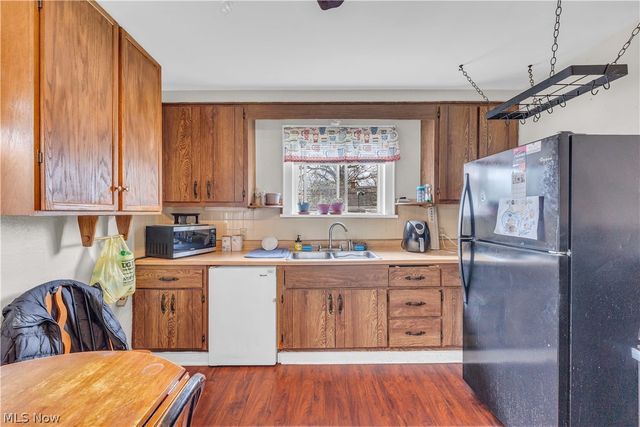 19720 Pasnow Avenue, Euclid, OH 44119