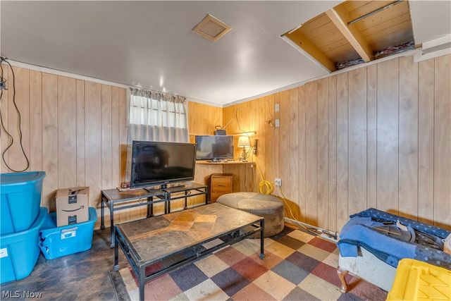 19720 Pasnow Avenue, Euclid, OH 44119