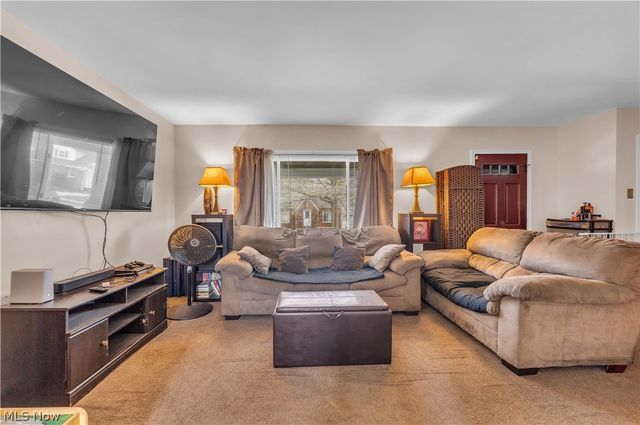 19720 Pasnow Avenue, Euclid, OH 44119