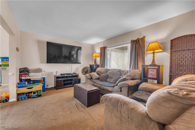 19720 Pasnow Avenue, Euclid, OH 44119