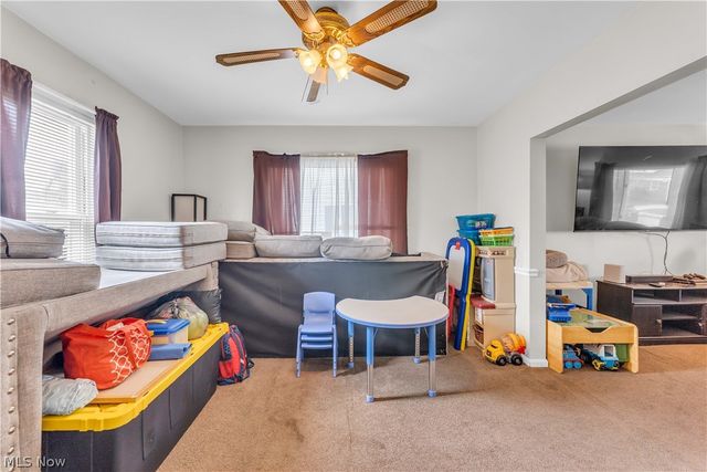 19720 Pasnow Avenue, Euclid, OH 44119