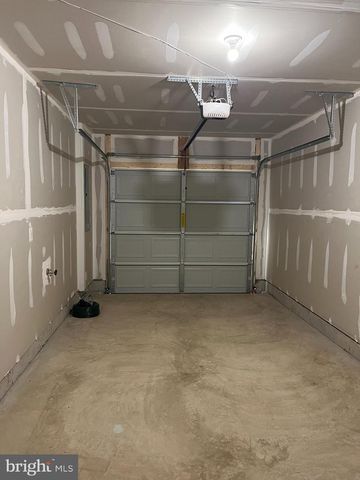 121 CANNING RD, Inwood, WV 25428