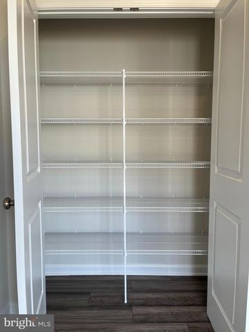 121 CANNING RD, Inwood, WV 25428