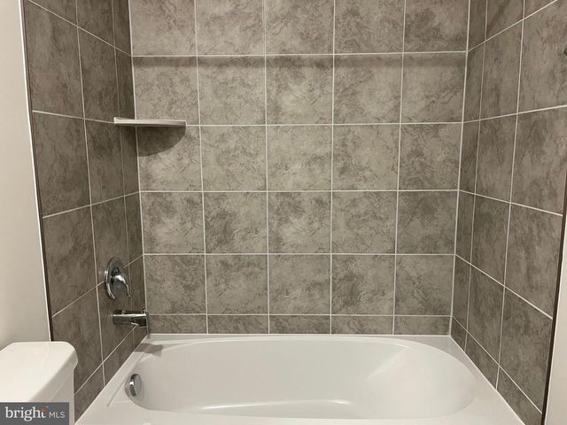 121 CANNING RD, Inwood, WV 25428