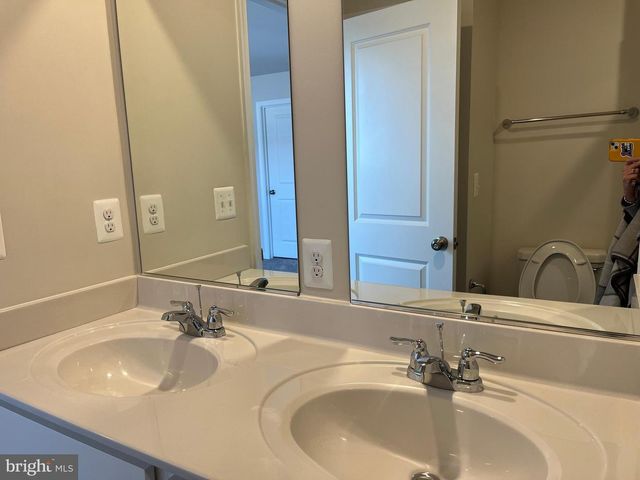 121 CANNING RD, Inwood, WV 25428