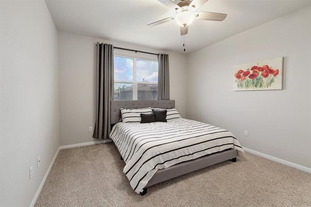 200 Arrowhead Vine DR, Leander, TX 78641