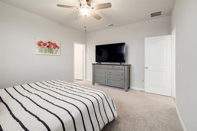 200 Arrowhead Vine DR, Leander, TX 78641