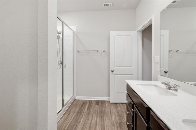 200 Arrowhead Vine DR, Leander, TX 78641