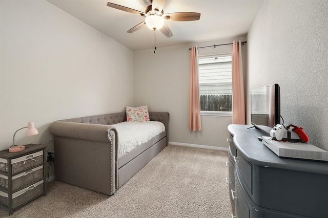 200 Arrowhead Vine DR, Leander, TX 78641