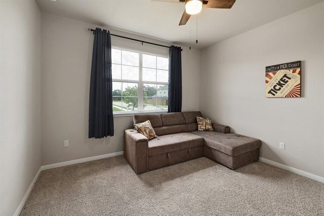 200 Arrowhead Vine DR, Leander, TX 78641