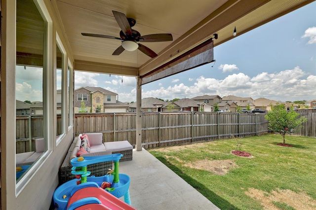 200 Arrowhead Vine DR, Leander, TX 78641