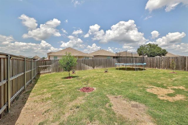 200 Arrowhead Vine DR, Leander, TX 78641