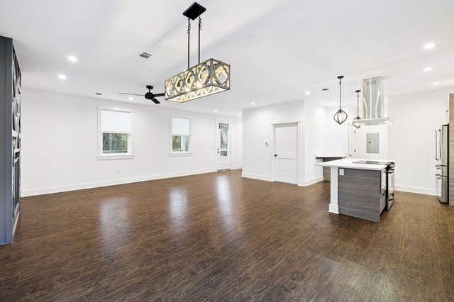 1763 Bay Grove Road, Freeport, FL 32439