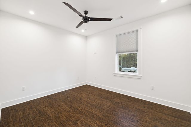 1763 Bay Grove Road, Freeport, FL 32439