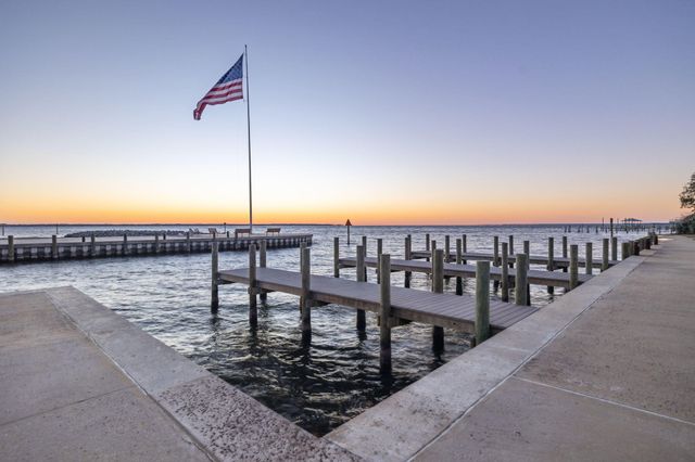 1763 Bay Grove Road, Freeport, FL 32439