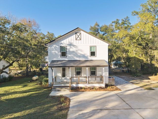 1763 Bay Grove Road, Freeport, FL 32439