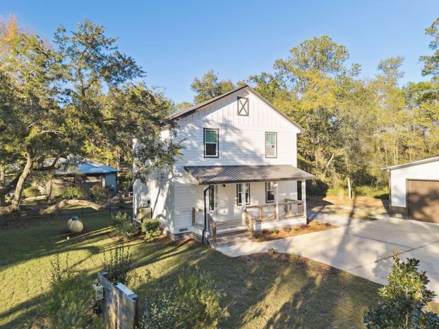 1763 Bay Grove Road, Freeport, FL 32439