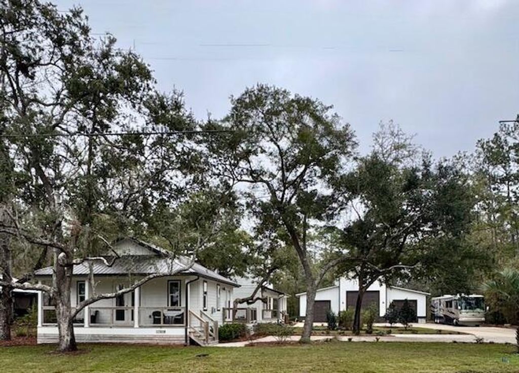 1763 Bay Grove Road, Freeport, FL 32439