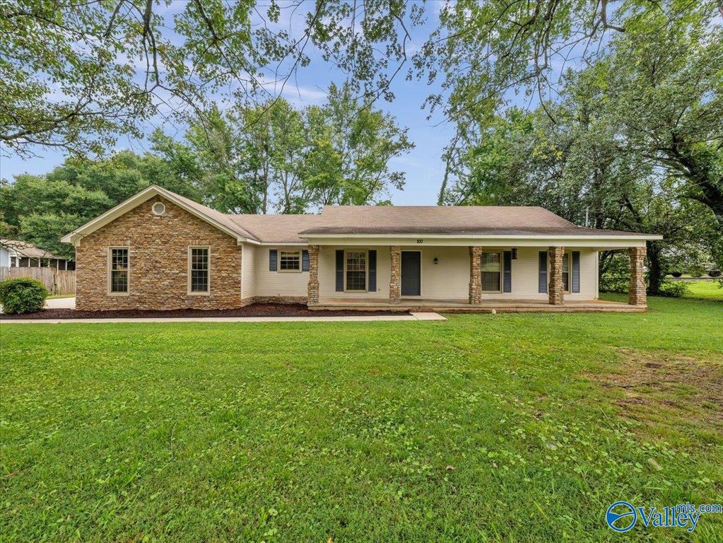 100 Brass Oak Drive, Madison, AL 35758