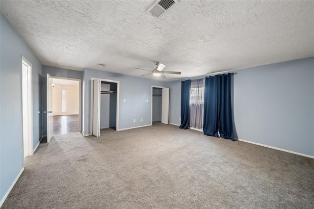 416 Rolling Hills Drive, Conroe, TX 77304