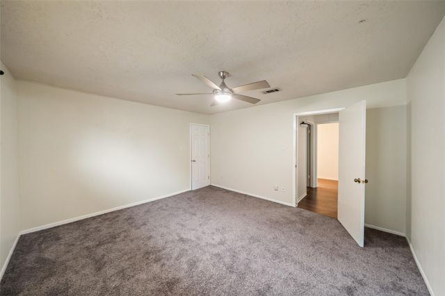 416 Rolling Hills Drive, Conroe, TX 77304