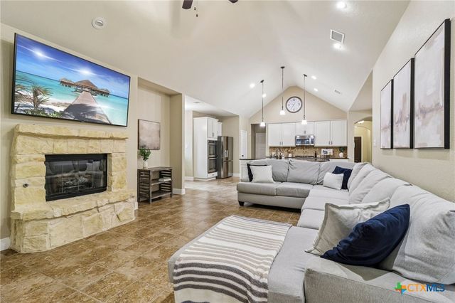 527 Pecan Forest, New Braunfels, TX 78130
