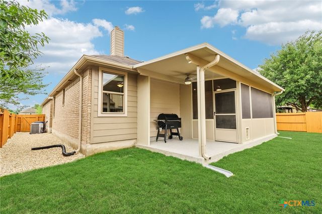 527 Pecan Forest, New Braunfels, TX 78130