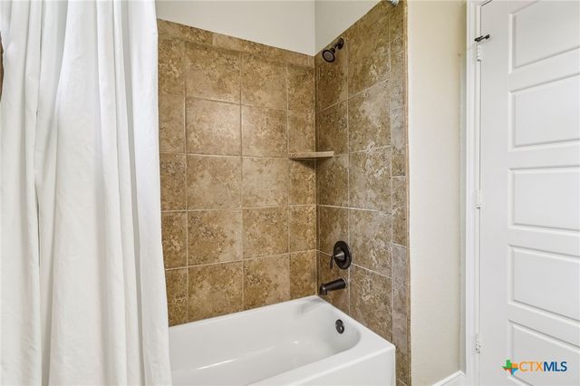 527 Pecan Forest, New Braunfels, TX 78130