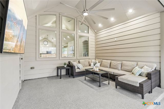 527 Pecan Forest, New Braunfels, TX 78130