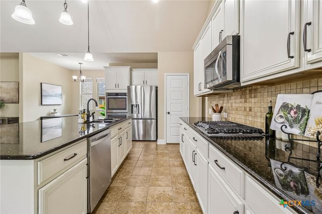 527 Pecan Forest, New Braunfels, TX 78130