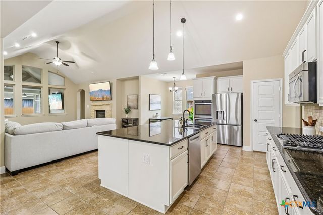 527 Pecan Forest, New Braunfels, TX 78130
