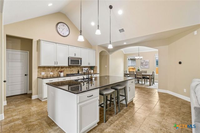 527 Pecan Forest, New Braunfels, TX 78130