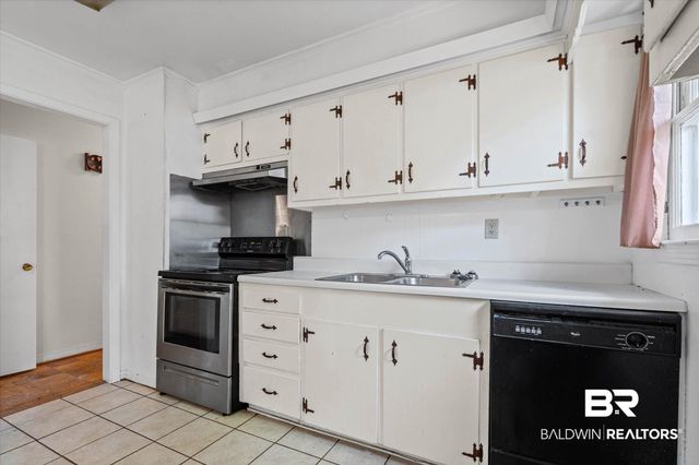 108 Mohawk Street, Mobile, AL 36606