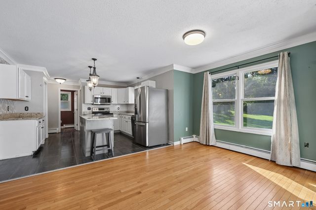8 Birchview Drive, Ellington, CT 06029