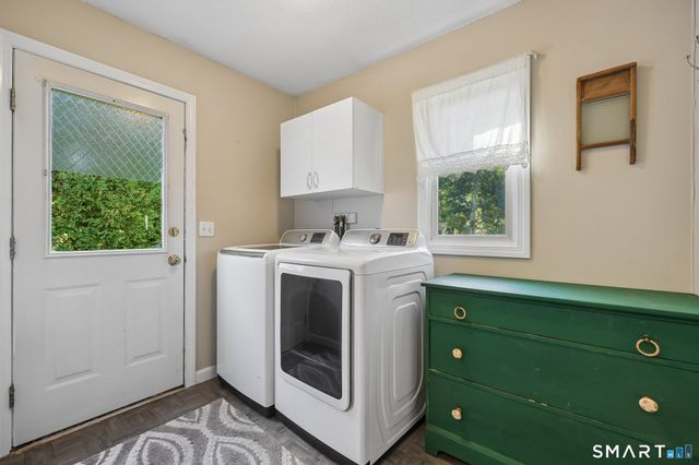 8 Birchview Drive, Ellington, CT 06029
