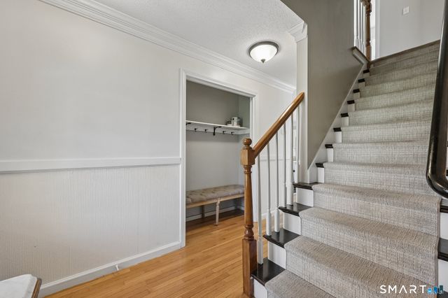 8 Birchview Drive, Ellington, CT 06029