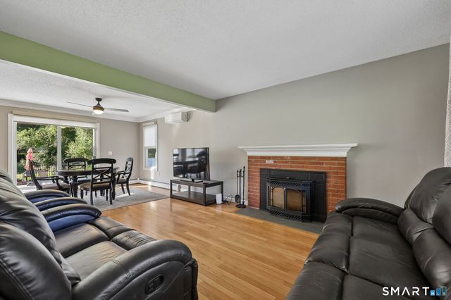8 Birchview Drive, Ellington, CT 06029