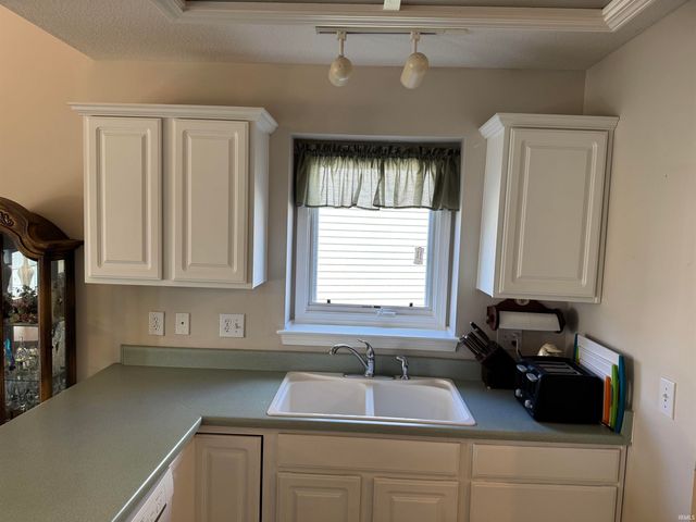 5323 Blossom Ridge, Fort Wayne, IN 46835