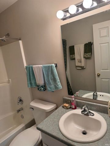 5323 Blossom Ridge, Fort Wayne, IN 46835