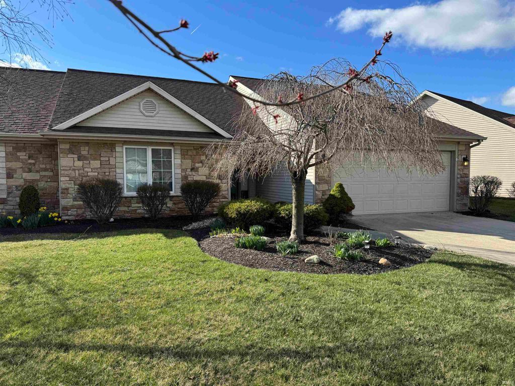 5323 Blossom Ridge, Fort Wayne, IN 46835