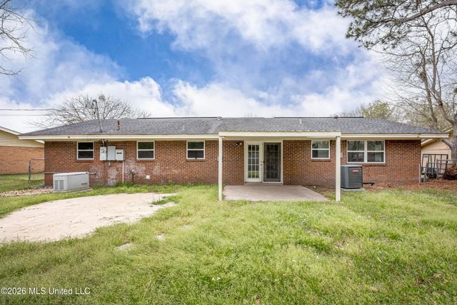 6217 Browning Drive, Ocean Springs, MS 39564