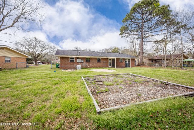 6217 Browning Drive, Ocean Springs, MS 39564