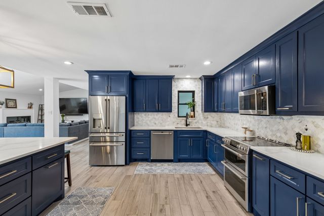 1114 Normandy Drive, Grapevine, TX 76051