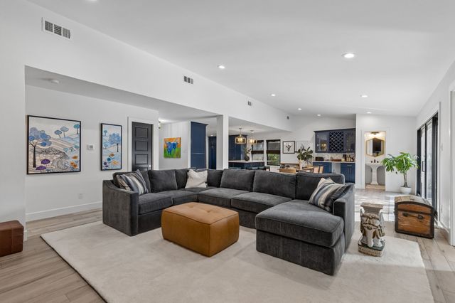 1114 Normandy Drive, Grapevine, TX 76051